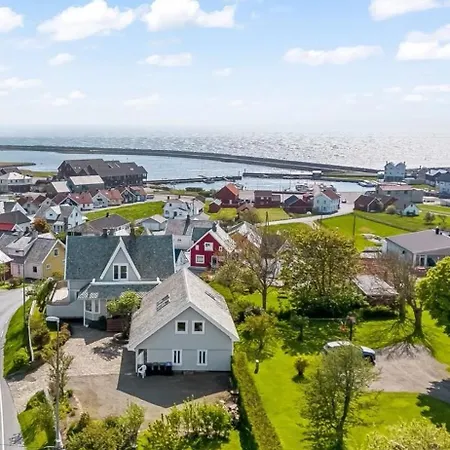 Havbris With Sea View In Borhaug, Farsund Borhaug