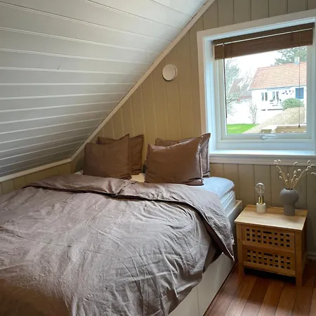 Havbris With Sea View In Borhaug, Farsund *