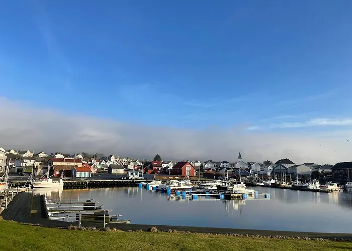 Havbris With Sea View In Borhaug, Farsund Apartamento