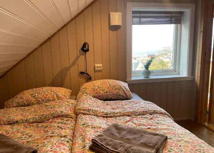 Havbris With Sea View In Borhaug, Farsund