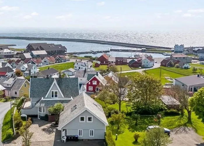 Havbris With Sea View In Borhaug, Farsund Borhaug