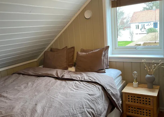 Havbris With Sea View In Borhaug, Farsund *